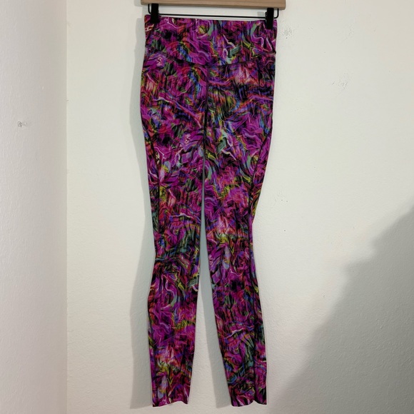 Lululemon Base Pace High-Rise Tight Leggings 28’ size 6 - Picture 4 of 14